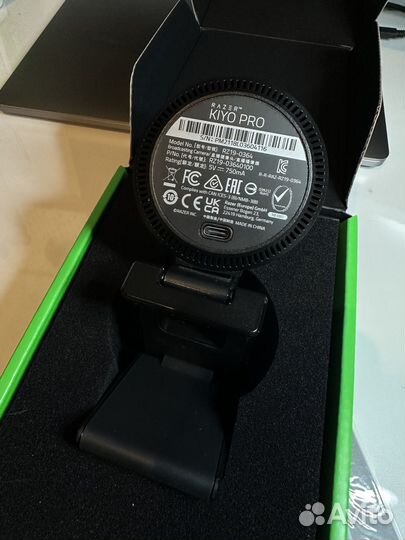 Камера razer kiyo PRO