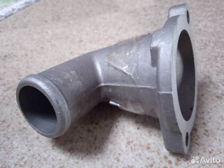 Крышка корпуса термостата змз-406 дв. Волга новая