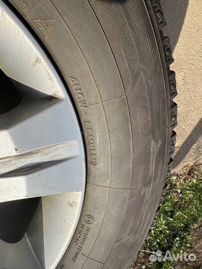 Зимняя резина r17 шипованая на дисках Nissan