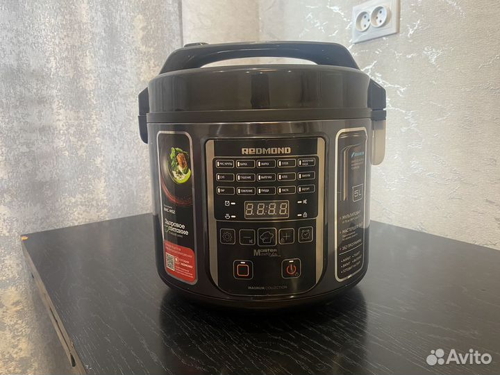 Мультиварка redmond RMC-M52 новая