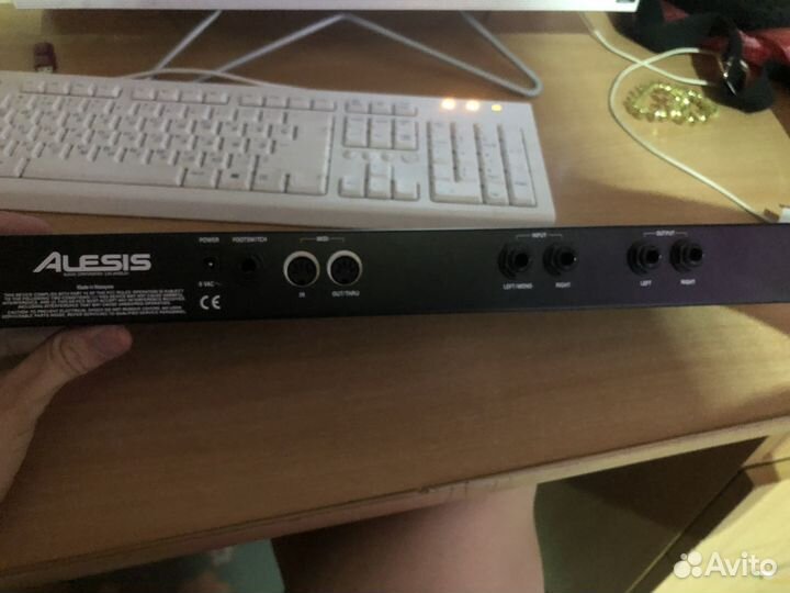 Alesis microverb4 preset/programmable 24bit signal