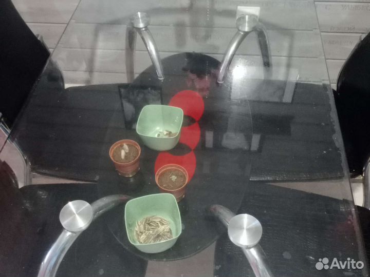 Кухонный стол
