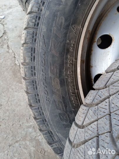 Pirelli Ice Zero 185/65 R15