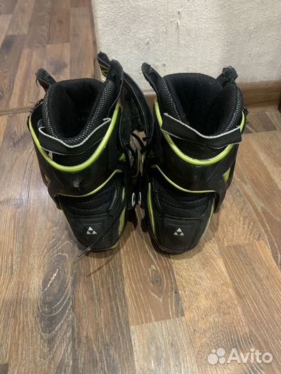 Лыжные ботинки коньковые fisher rcs