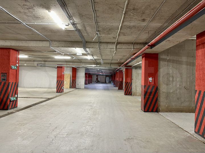 Машиноместо, 13 м²