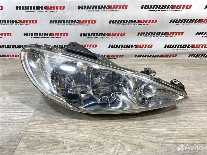 Фара правая Пежо 206