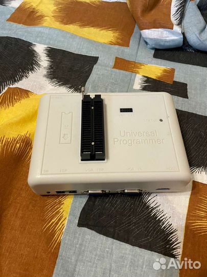 Програматтор Universal Programmer RT809H