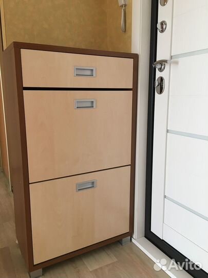 Продам обувницу