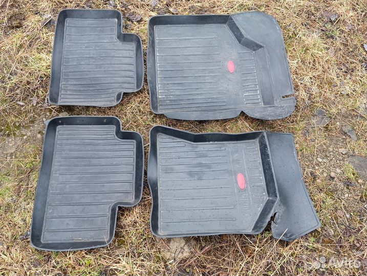 Продам коврики на Ладу