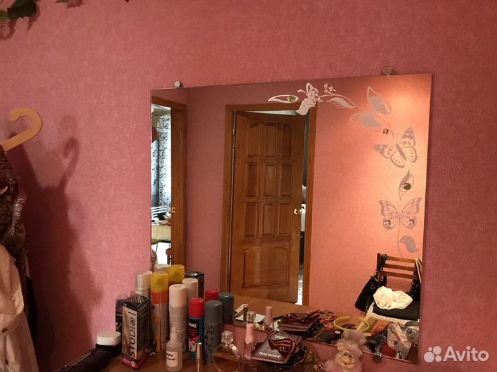 Зеркало с рисунком, камушками и крепежами