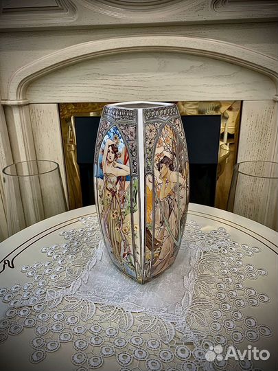 Ваза 2 л 11,5х11,5х25 см Elan Gallery Времена года