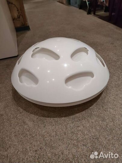 Люстра и настольная лампа Икея