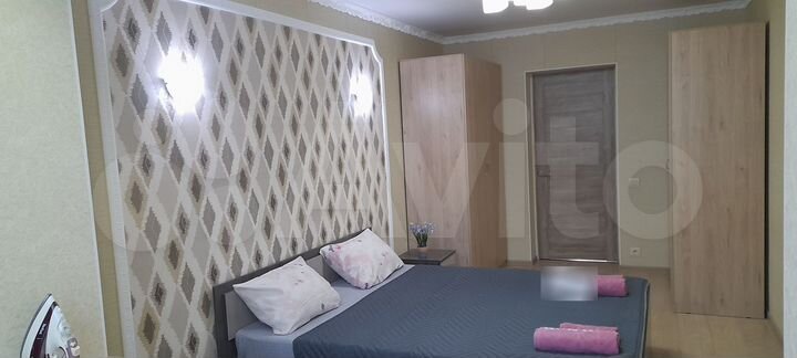 2-к. квартира, 48 м², 1/3 эт.