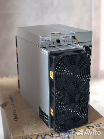 Antminer S21