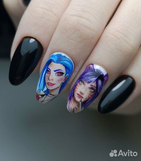 Маникюр с рисунками