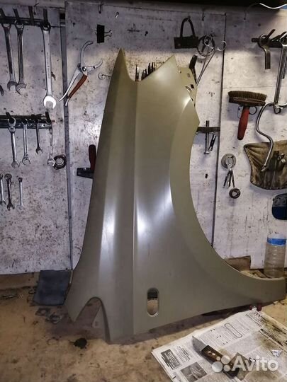 Правое перед. крыло фольксваген поло