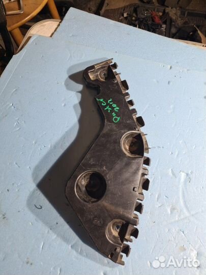 Крепление бампера заднее Renault Duster 2012