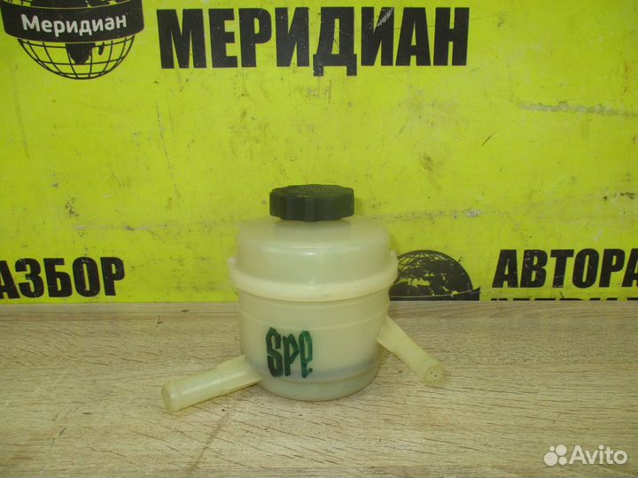 Бачок гидроусилителя на Kia Spectra SD