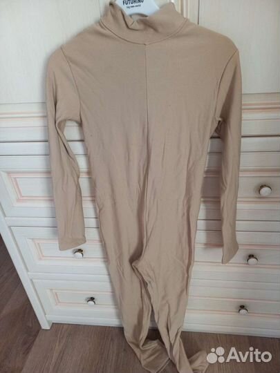 Костюм для занятий фигурному катанием