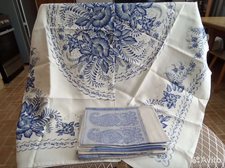 Полотенца и скатерти