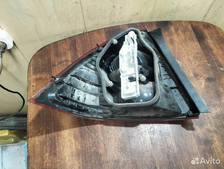 Фонарь задний правый Ford Focus 2 2007