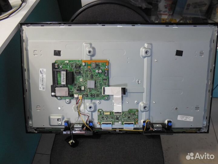 Телевизор samsung UE32J5000 (Разбор)(По запчастям)