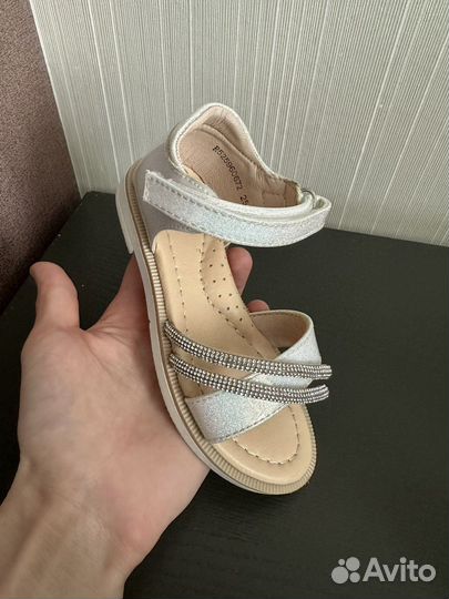 Босоножки для девочки