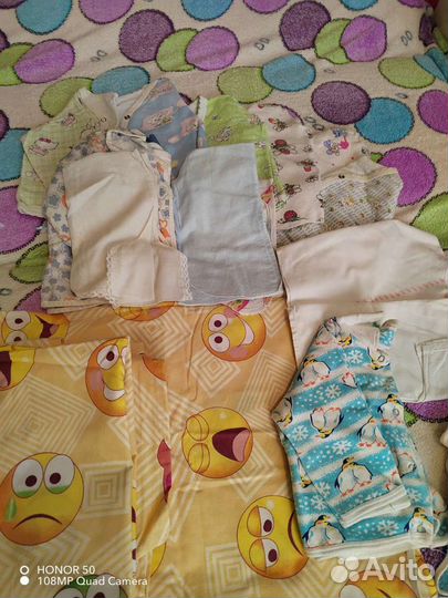 Распашонки и шапочки,постельное детское