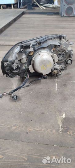 Фара Субару