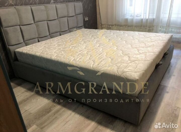 Дизайнерская кровать