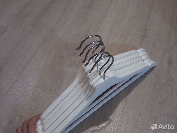 Вешалки плечики