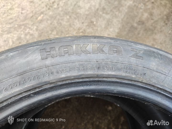 Nokian Tyres Hakka Z 255/45 R18