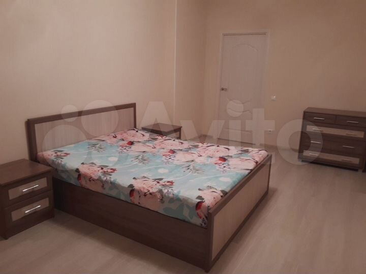 2-к. квартира, 65 м², 7/17 эт.