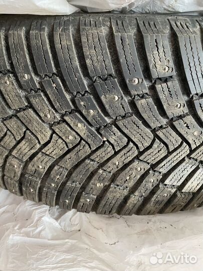 Continental IceContact 3 SUV 275/50 R21