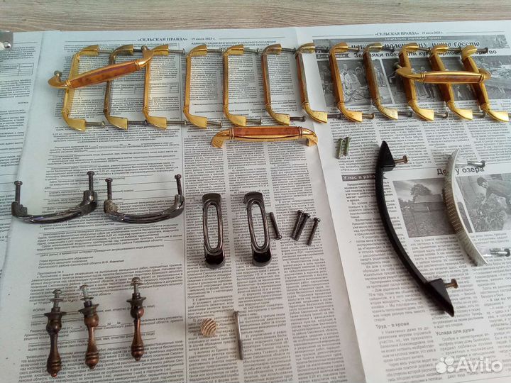 Мебельные петли и ручки