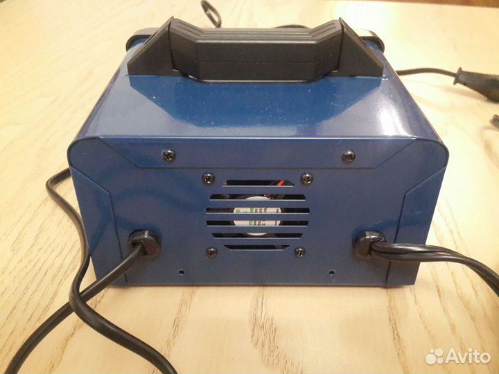 Зарядное автомобильное