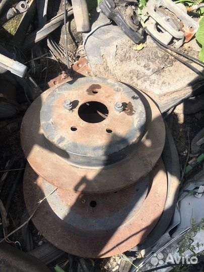 Задний тормозной барабан Suzuki Grand Vitara