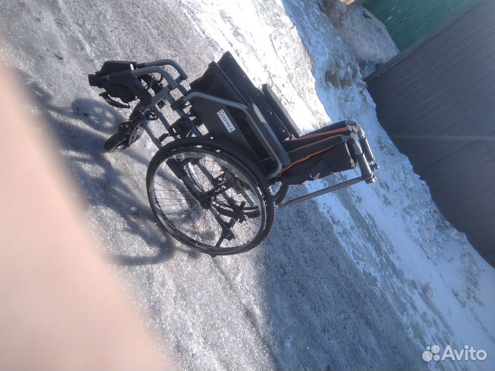 Инвалидная коляска складная бу