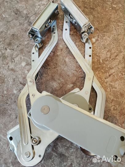 Подъемный механизм для мебели