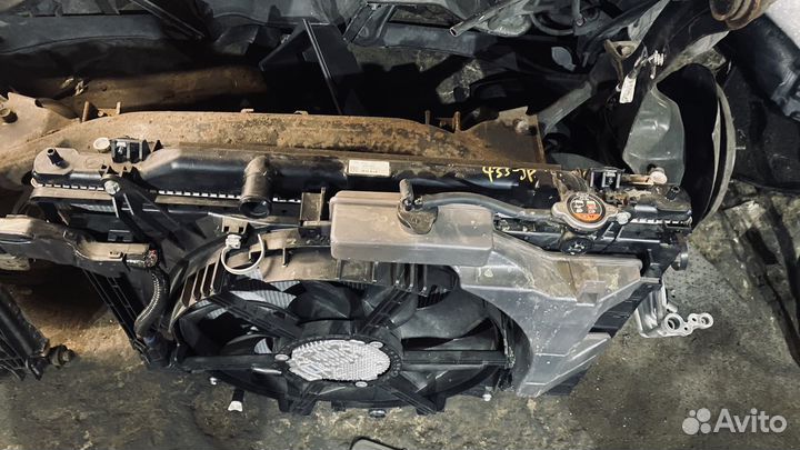 Радиатор двигателя кондиционера диффузор Mazda CX9