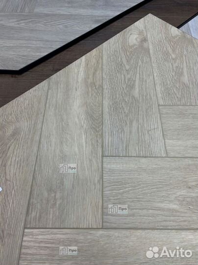 Виниловый ламинат елочкой