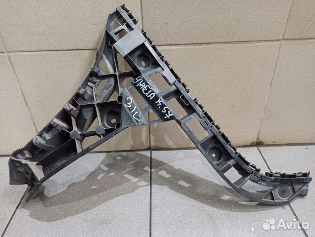 Кронштейн бампера левый. Фольксваген джетта 6