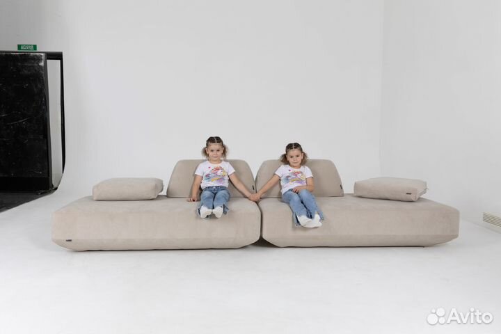 Диван прямои 4400х1700 мм