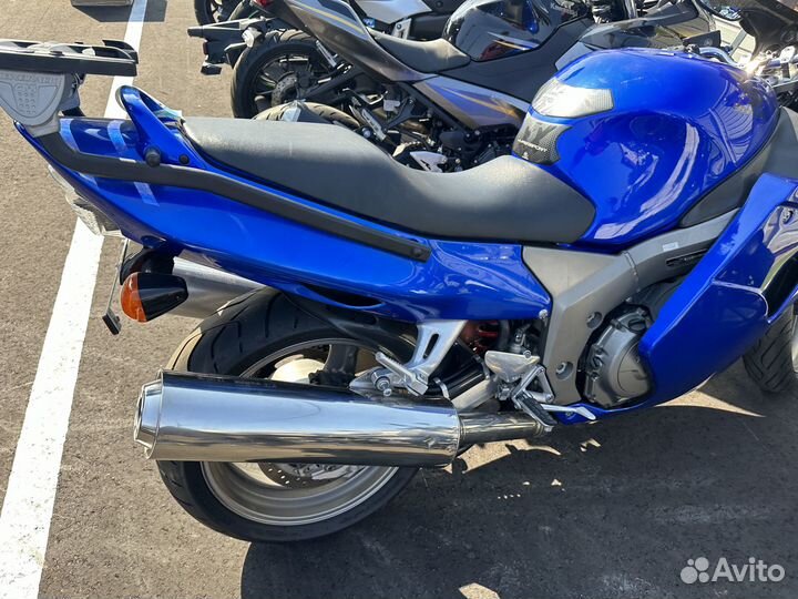 Продам мотоцикл Honda CBR 1100XX