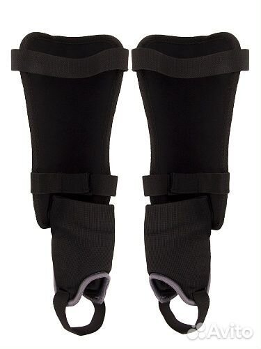 Щитки футбольные