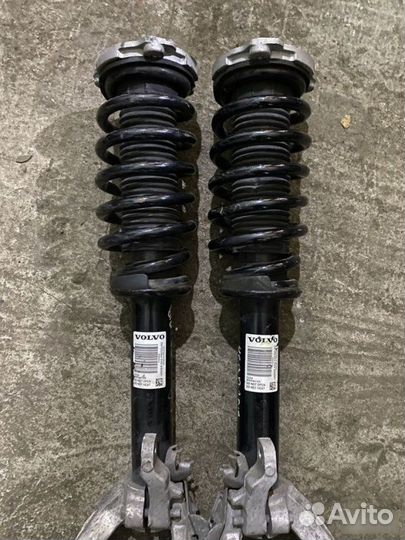 Амортизатор передний Volvo Xc90