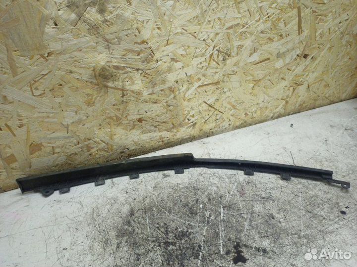 Губа бампера передняя правая Opel Insignia хетчбэк