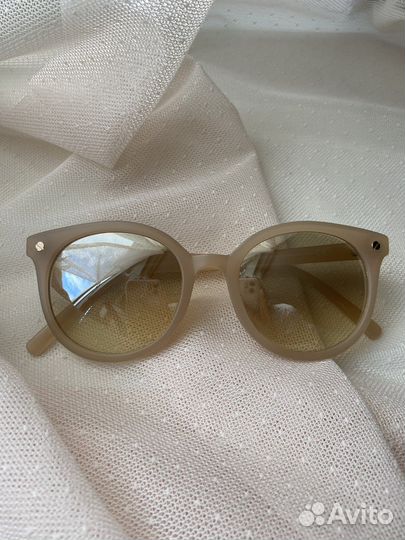 Солнечные очки женские