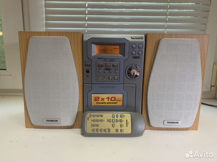 Музыкальный центр Thomson CS84