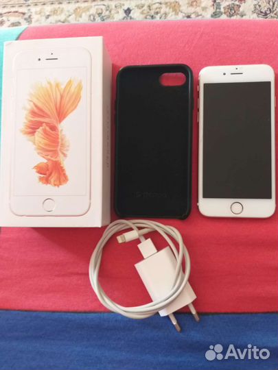 Телефон iPhone 6s